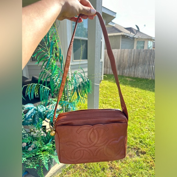 CHANEL triple C - rare vintage BROWN LOGO MESSENGER BAG - Picture 13 of 15